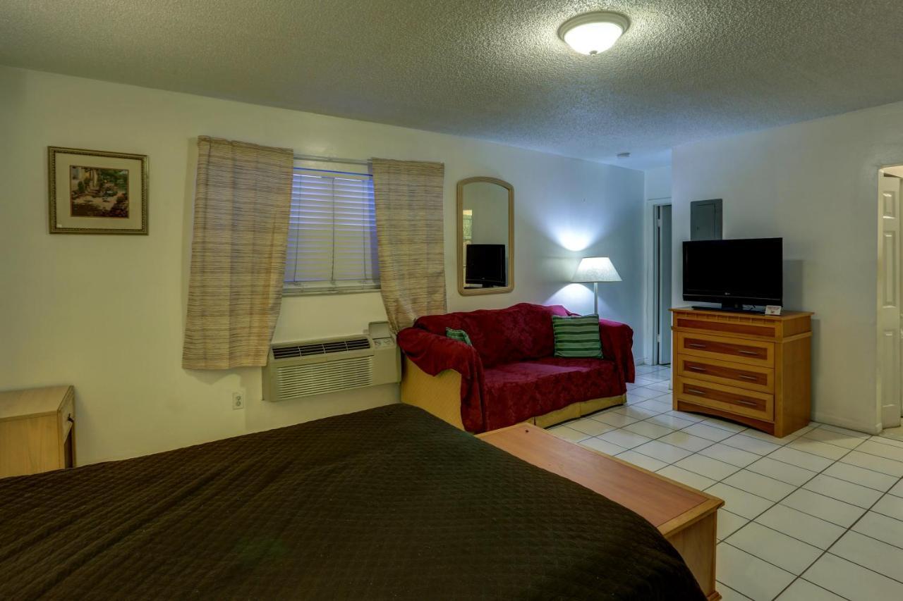 Richard'S Motel Studios Hollywood Exterior photo